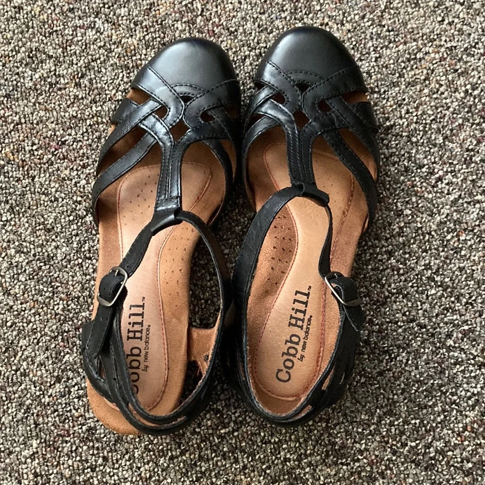 Cobb Hill by New Balance Black Strappy Leather Sandals